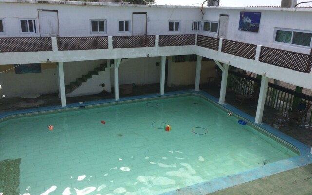 Tortugas Place Hotel y Bungalos
