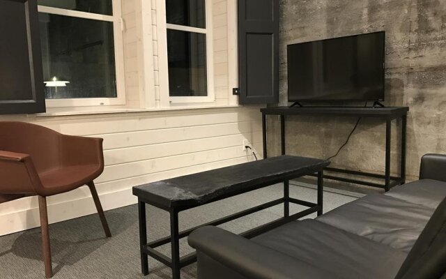 Eleven Revelstoke Lodge