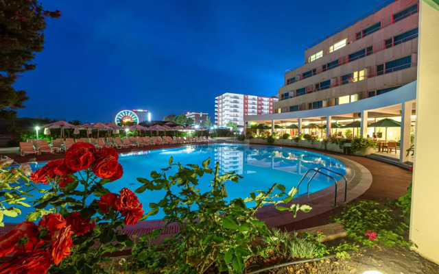 Jeravi Hotel