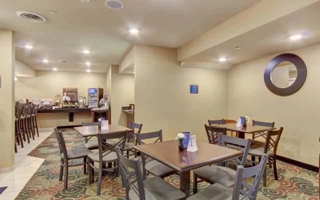 Cobblestone Hotel & Suites - Waynesboro
