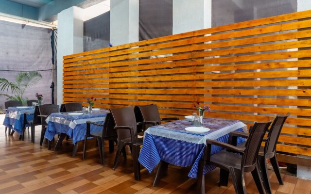 Fabhotel Blossoms Pune Airport (Viman Nagar)