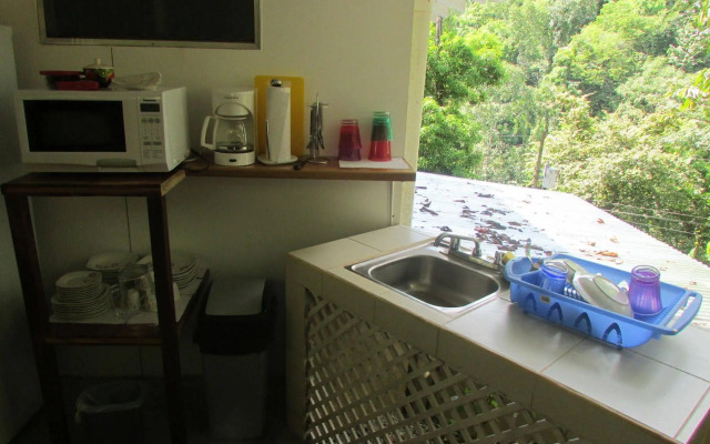Portasol Rainforest and Ocean View Living