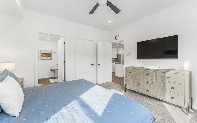 Starlight Crossing 4 Bedroom Condo
