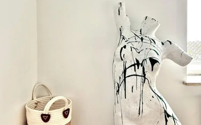 Spacious duplex in the center