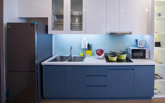 Canh Apartment in Vinhomes Green Bay