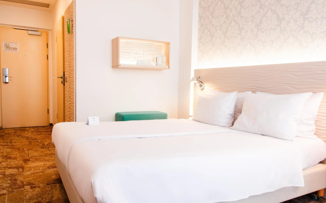 Metropol Hotel