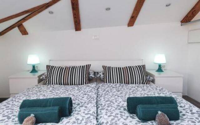 Apartments Vela