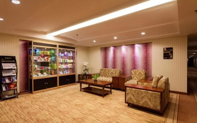 Changchun Celebrity Hotel