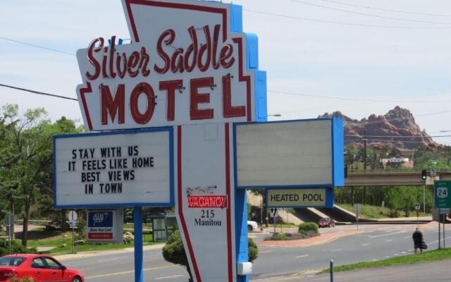 Silver Saddle Motel