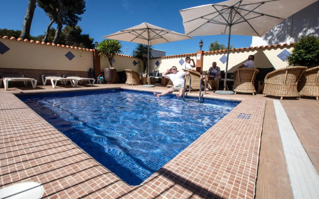 El Cortijo Apartments