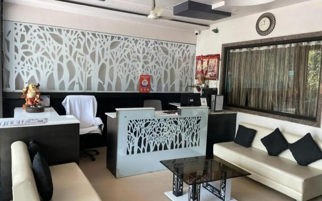 Hotel Gopi Palace