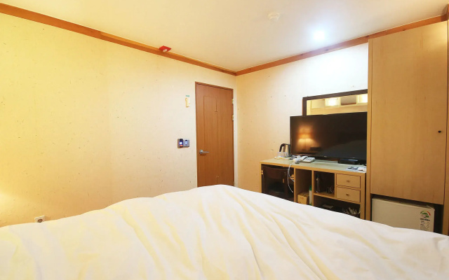 Jeonju Tourist Hotel
