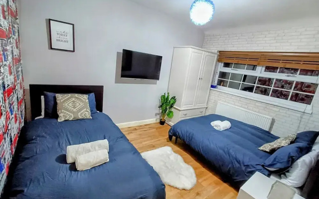 Homebird Property - Carter Knowle House