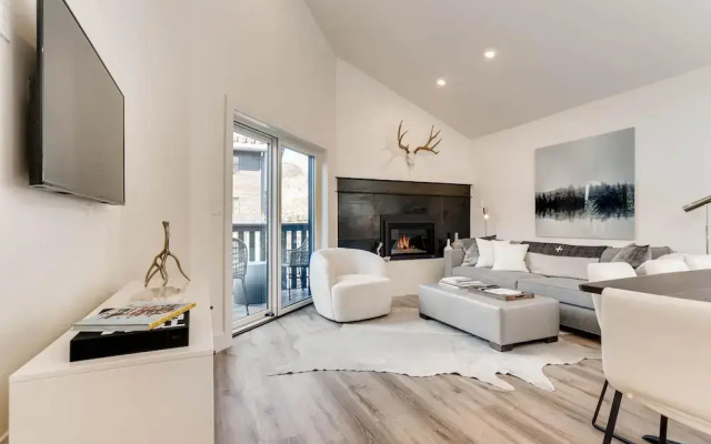 Westwind 408, 2bd, 2BA Diamond Condo