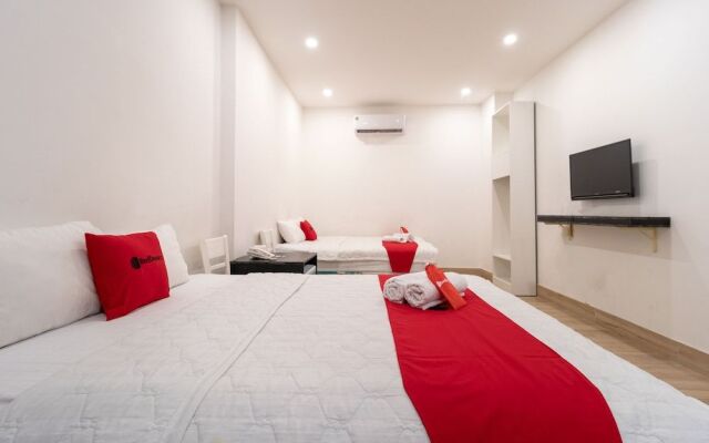 RedDoorz Plus near Gia Dinh International Hospital 3