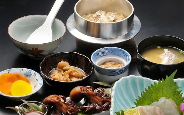 Restaurant & Yado Shimotsuitei