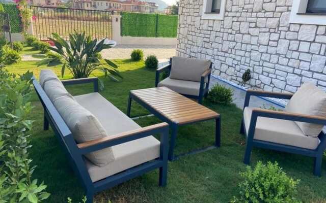 Super Delux 6-bed Villa Brave