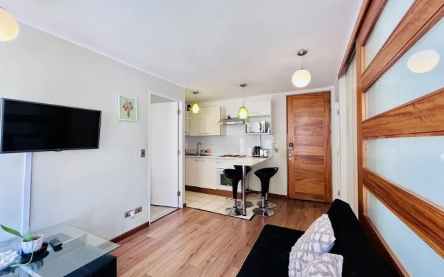 Urban Yard Bus Terminal Home Office Pool Wifi