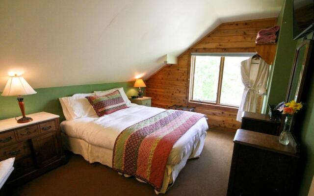 Purple Mountain Bed & Breakfast