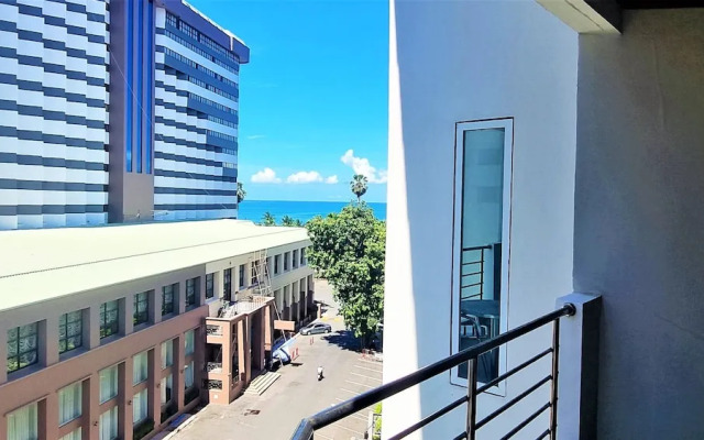 Jomtien Plaza Residence Large Modern Studio Apartment