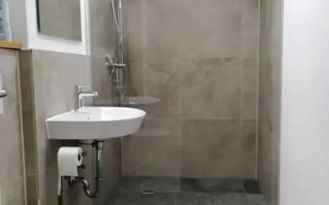 Motel Q II- das kleine Stadthotel 2