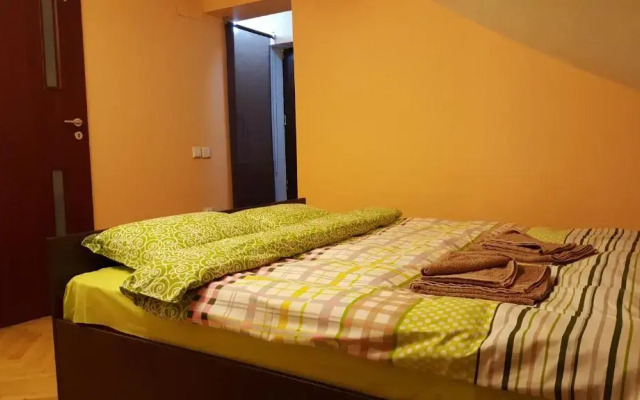 Studio Piata Sfatului - Brasov