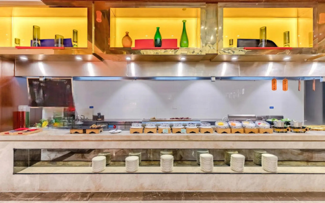 Andeli Hotel