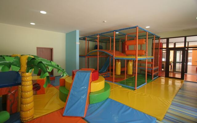 Menada Ravda Apartments