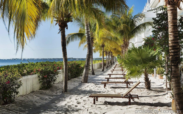 Parrot Key Hotel & Villas