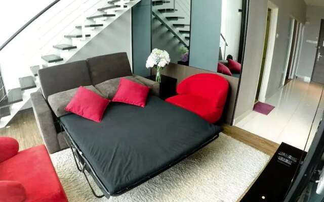 Summertime Maritime Suites