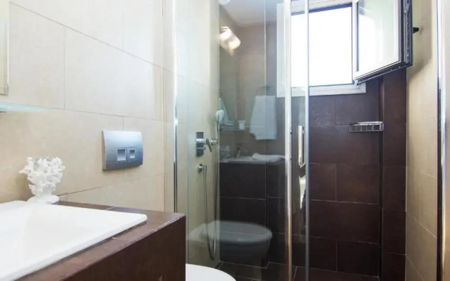 Mani Apartments Suites