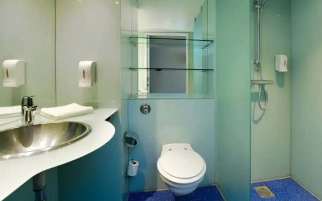 Travelodge Milton Keynes The Hub Hotel