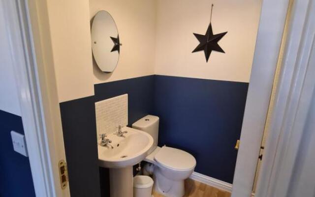Delightful 3 bed house nr the centre of Cheltenham