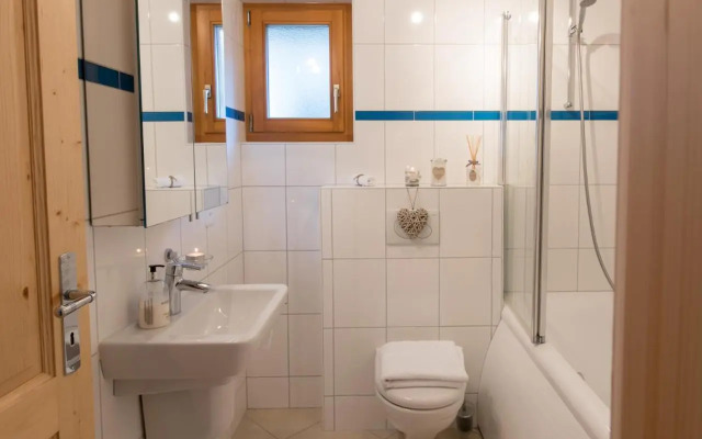 Chalet Petit-sapin - Inh 24833