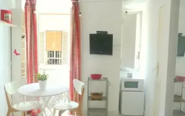 Colosseum In The Heart Studio