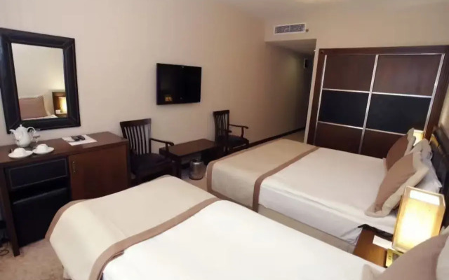 Dreamlife Hotel