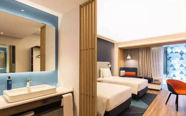 Holiday Inn Express Langfang New Chaoyang – Guest Rooms – Langfang