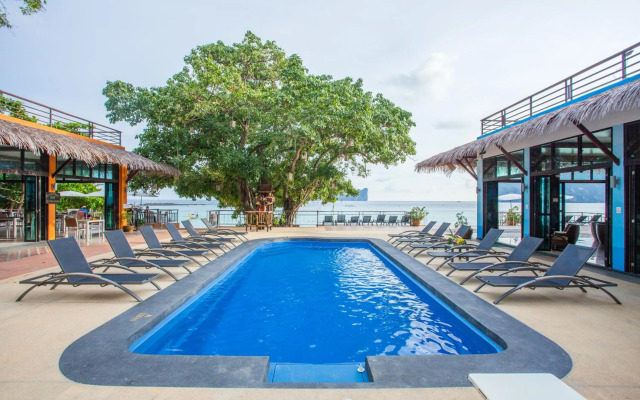Phi Phi Long Beach Resort & Villa