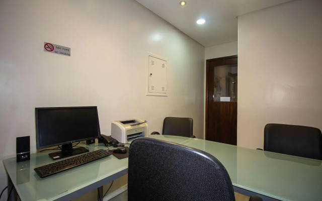 Trevi Hotel & Business