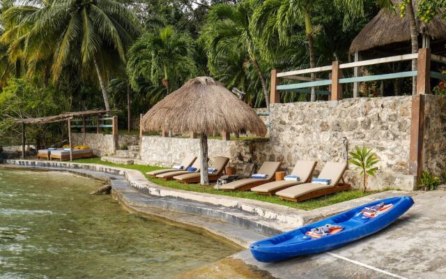 Villa Santuario Lake Front Oasis