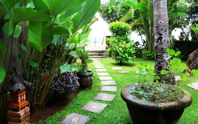 2bedroom Beachfront at Lovina Beachhouse Villas