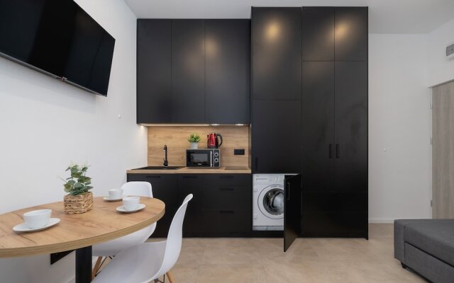 Studio by Galeria Katowicka by Renters