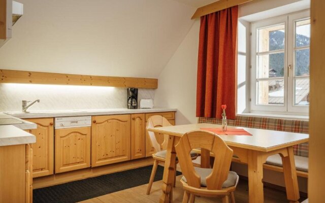 Murrmel Apartments