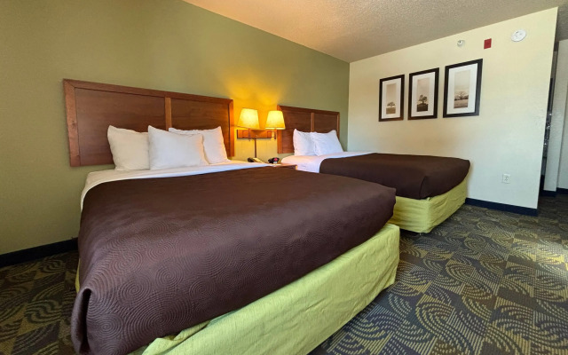 AmericInn by Wyndham Kewanee