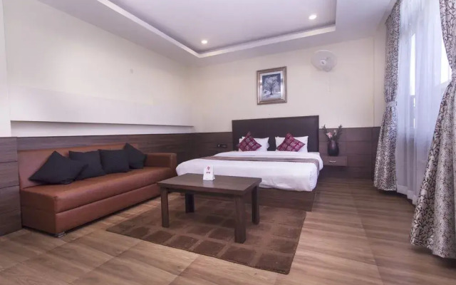 OYO 11570 Central Shangrila Resort & Spa