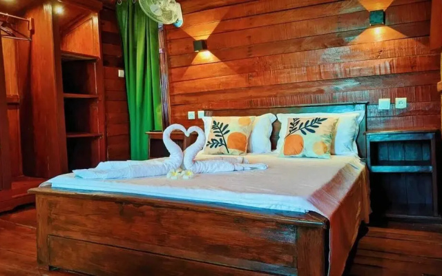 Ampazony Lodge