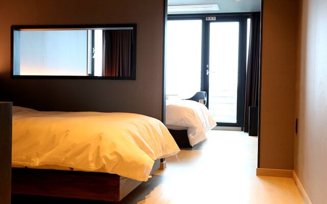 Suntree Hotel