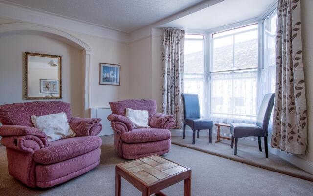 Dragons Den - 2 Bedroom Apartment - Tenby