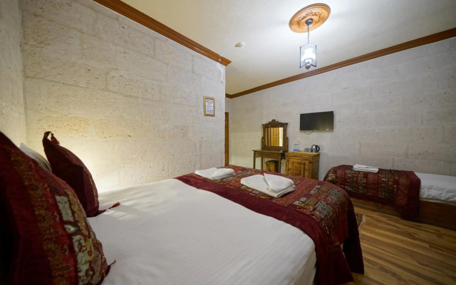 Arch Palace Hotel