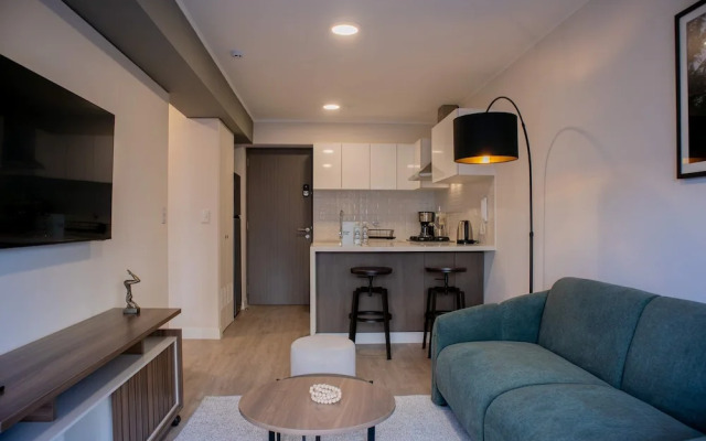 w Gorgeous 1BR w Terrace in Miraflores